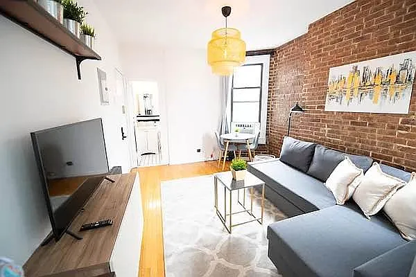 Rented by Park River | media 20