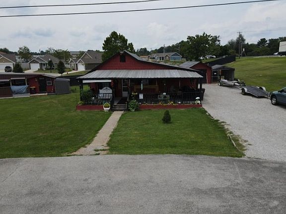 2nd image of 141 Williams St