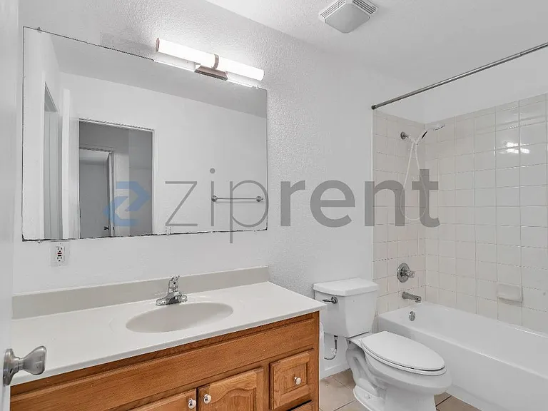 2005 San Jose Dr #241 — Photo 17
