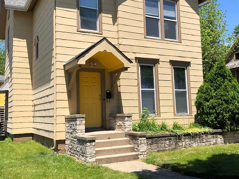 725 W Colfax Ave — Photo 1