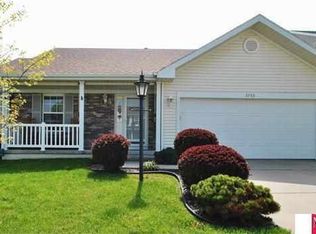 2703 Hunter Dr, Bellevue, NE 68123