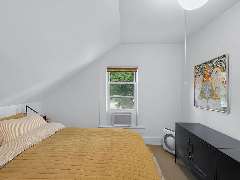 392 Park St #A — Photo 24