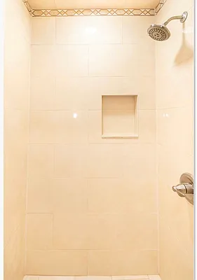 Rented by RealTegrity NY LLC | media 74