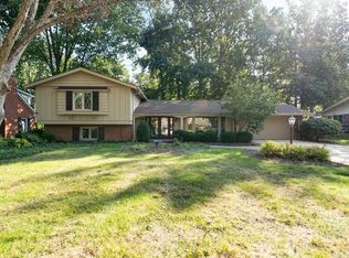 7666 Pineglen Dr, Cincinnati, OH 45224