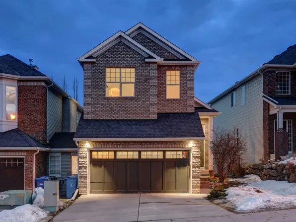 57 NE Discovery Ridge Hl SW, Calgary, AB T3H 4Y5