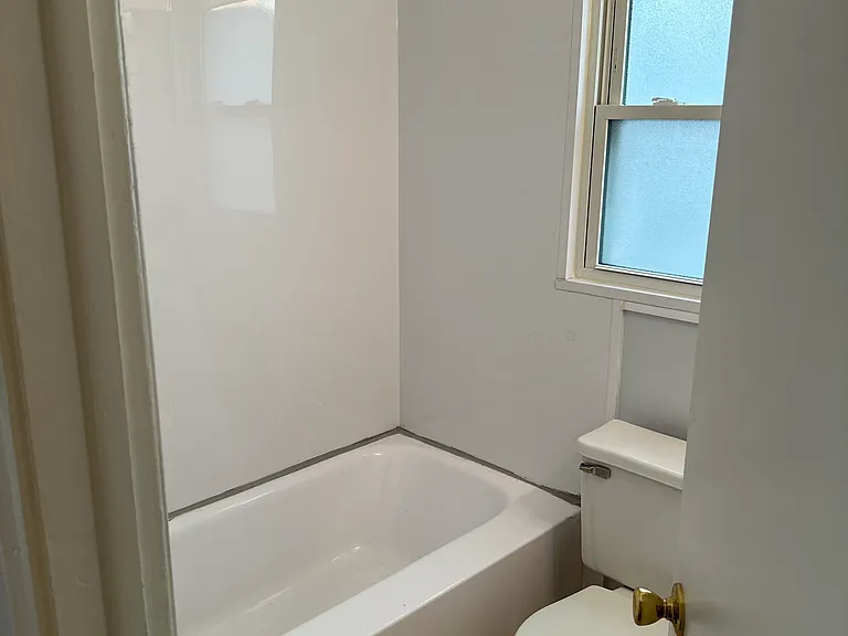 761 Adams St — Photo 27