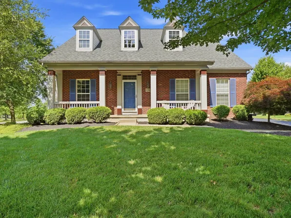 9298 Auburn Ct, Powell, OH 43065