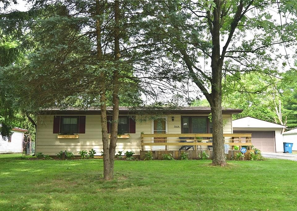 1st image of 2006 Hartford Ave