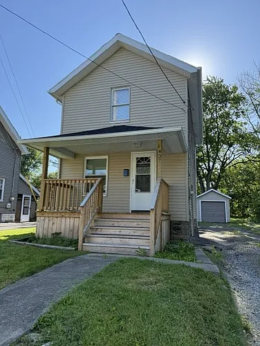 437 Bonnie Brae Ave SE Photo 1