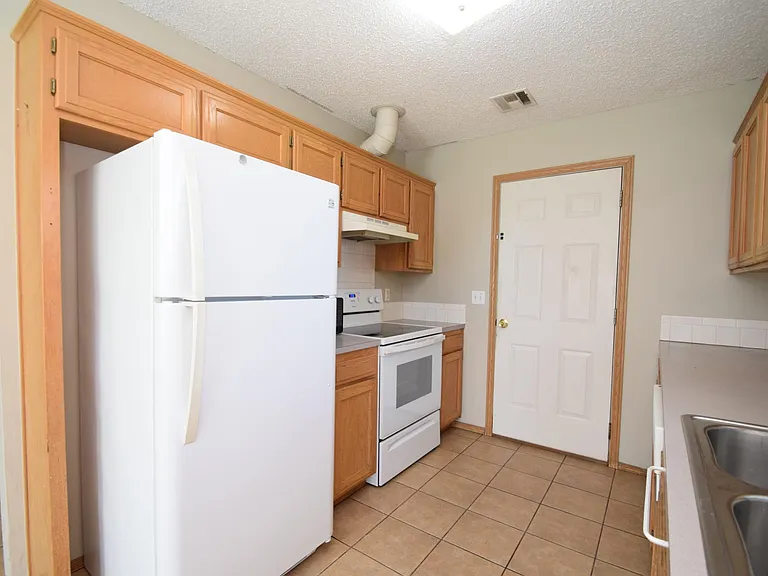 3 Burnett Cir — Photo 5