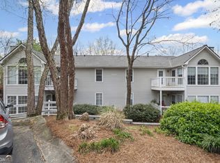 704 Gettysburg Pl, Sandy Springs, GA