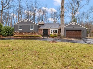 555 Kendry, Bloomfield Hills, MI 48302