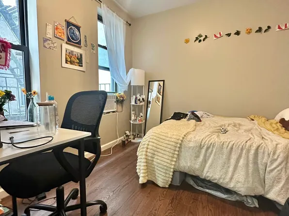 314 East 78th Street image 1 of 3