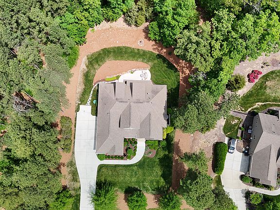 4th image of 216 Colonial Ridge Dr