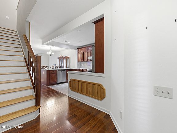 5th image of 7990 BAYMEADOWS Road E #2007