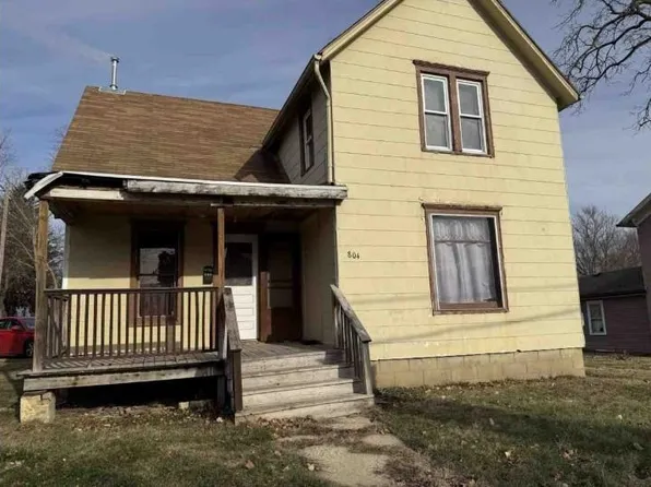804 E Shawnee St, Freeport, IL 61032