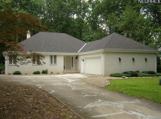 3582 Canterbury Rd, Westlake, OH 44145