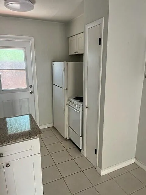 Studio, 1.0 bath, 450 sqft, $1,300 — Photo 4