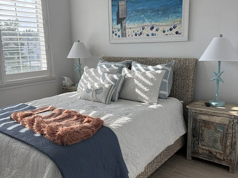 Bedroom Main level