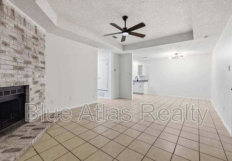 6340 Mark Ct — Photo 5