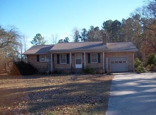 2008 Broadway Rd, Sanford, NC 27332