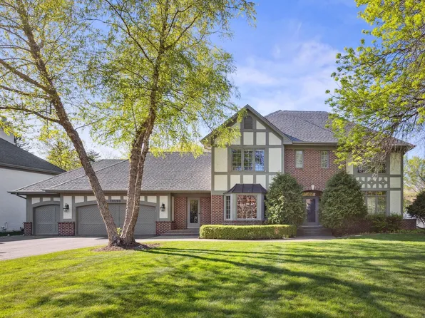 19890 Muirfield Cir, Shorewood, MN 55331