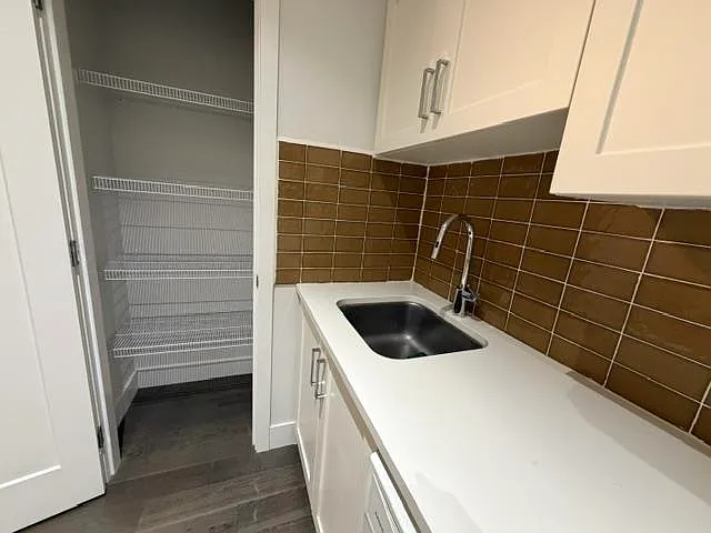 16487 103rd Ave #BASEMENT — Photo 5