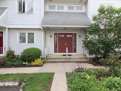 678 Savin Avenue APT 2J, West Haven, CT, 06516
