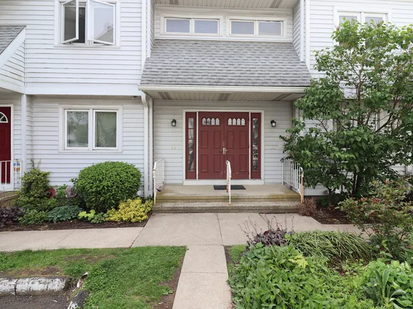 678 Savin Avenue APT 2J, West Haven, CT 06516