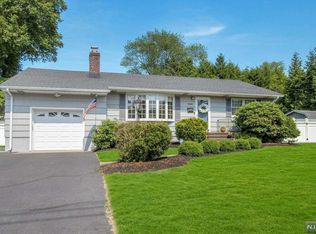 999 Blanch Ave, Norwood, NJ 07648