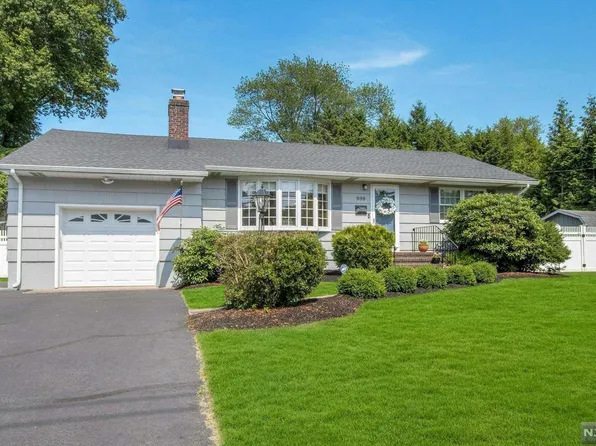 999 Blanch Ave, Norwood, NJ 07648