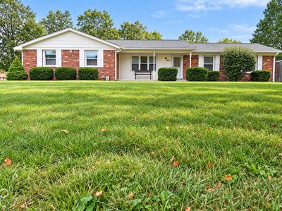 551 Castle Manor Ct, Indianapolis, IN, 46214