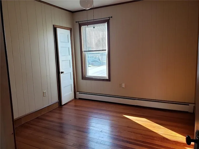40 E Barrows St #2 — Photo 13