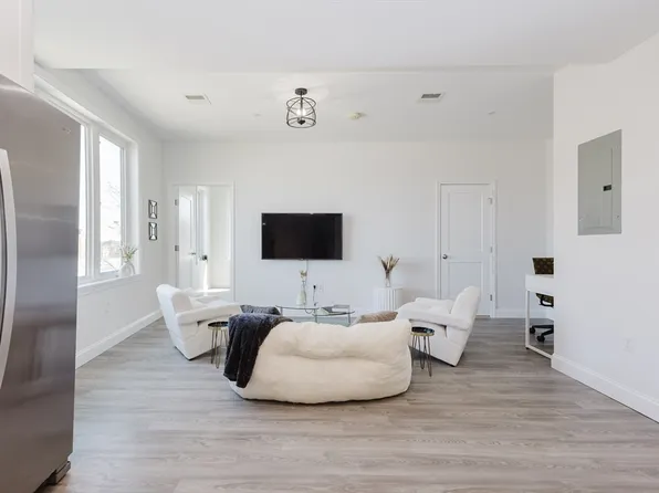 92-94 George St #203, Roxbury, MA 02119