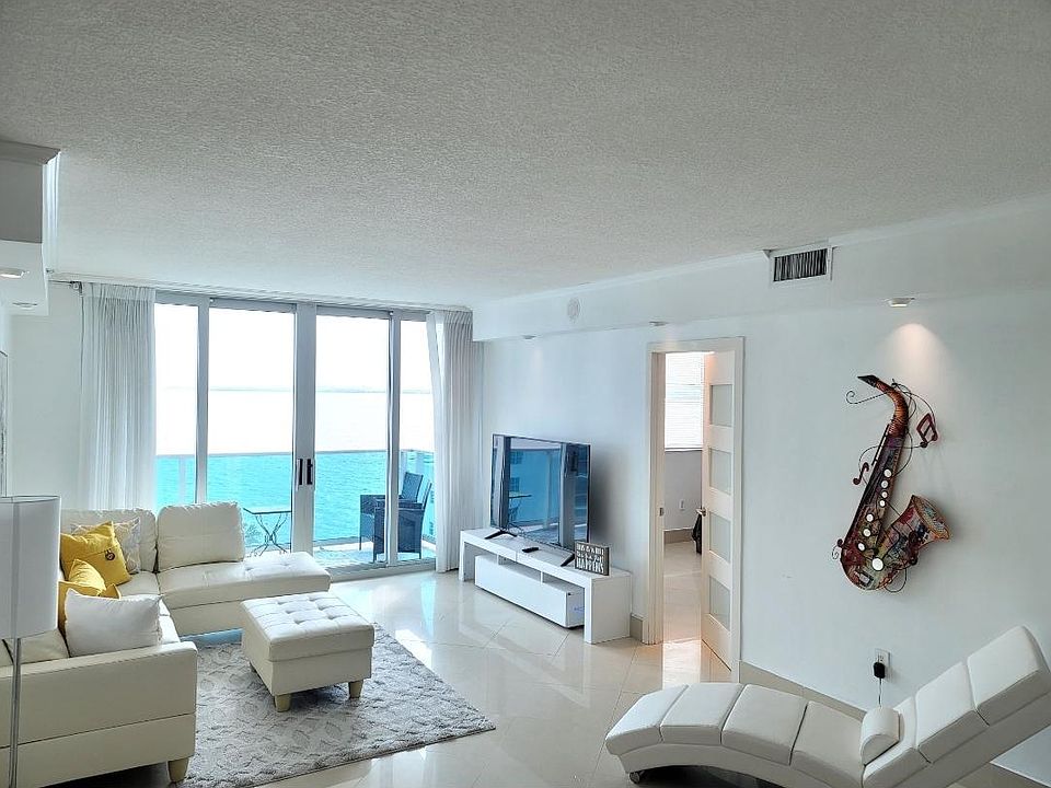 1st image of 7501 E Treasure Dr APT 7P