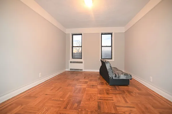 Rented by Zuz Realty | media 14