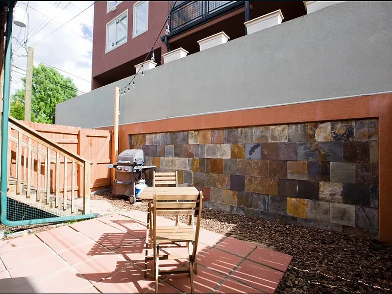 2324 W 31st Ave — Photo 9