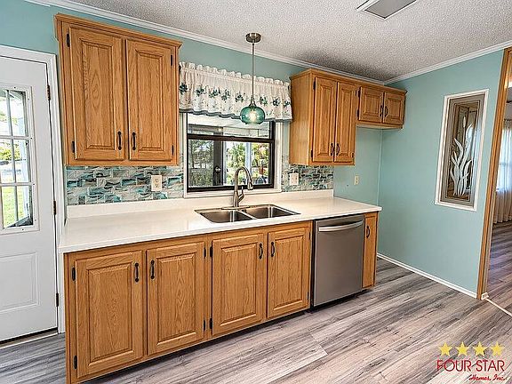 4th image of 44 Red Fox Ln