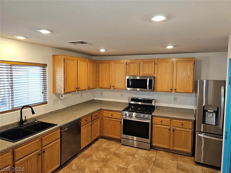 5064 Whistling Acres Ave — Photo 20