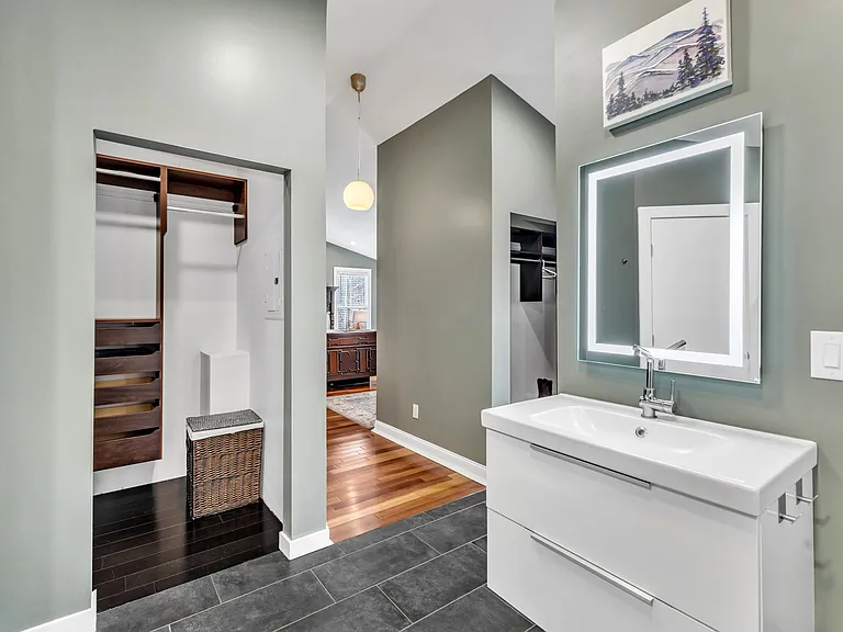 1126 Trailwood Dr — Photo 6