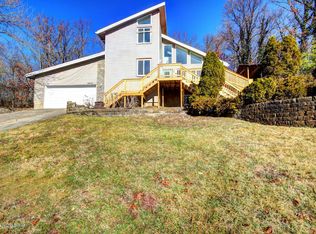 2905 Windsor Forest Dr, Louisville, KY