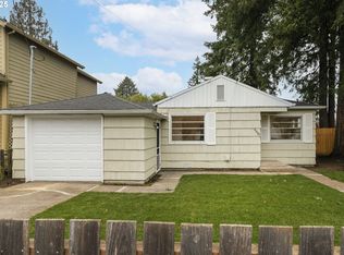 6037 SE Malden St, Portland, OR 97206