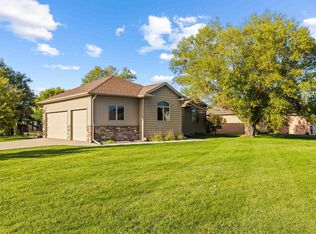 4295 49th Ave S, Fargo, ND 58104