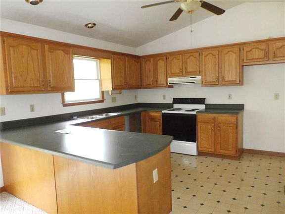 5th image of 1315 Sanlor Ave