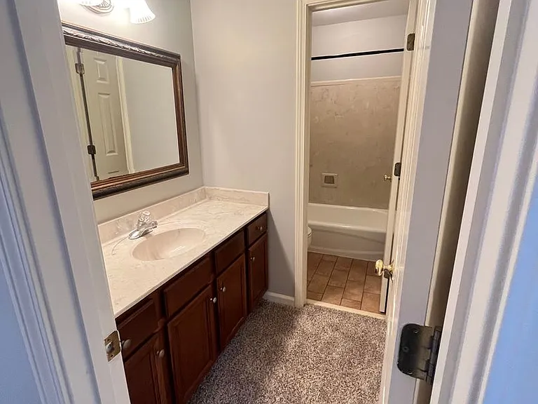 8570 Meadow Green Dr — Photo 22