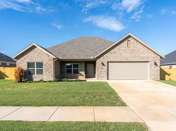 151 N Panther Ave, Farmington, AR 72730