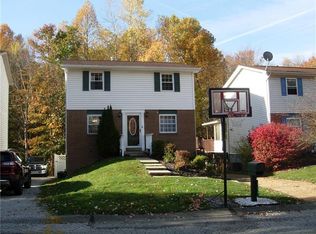 229 Valley Stream Dr, Delmont, PA