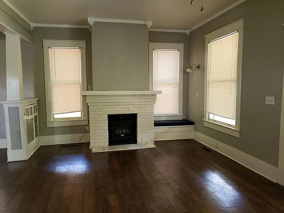 3rd image of 263 S Hill Ave
