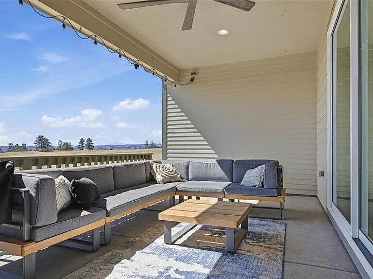 6358 Rockingham Ct — Photo 10