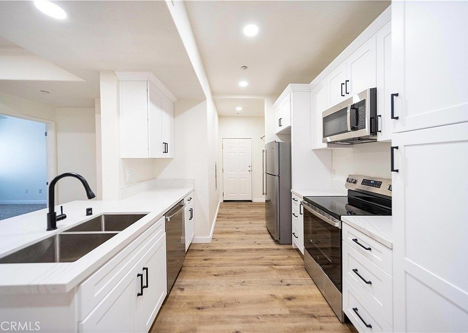 1st image of 41410 Juniper St Unit 812